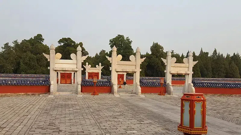 The gate of the Circular Mound Altar