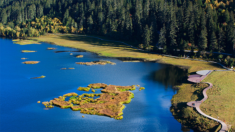 Pudacuo National Park in Shangri- La, Yunnan