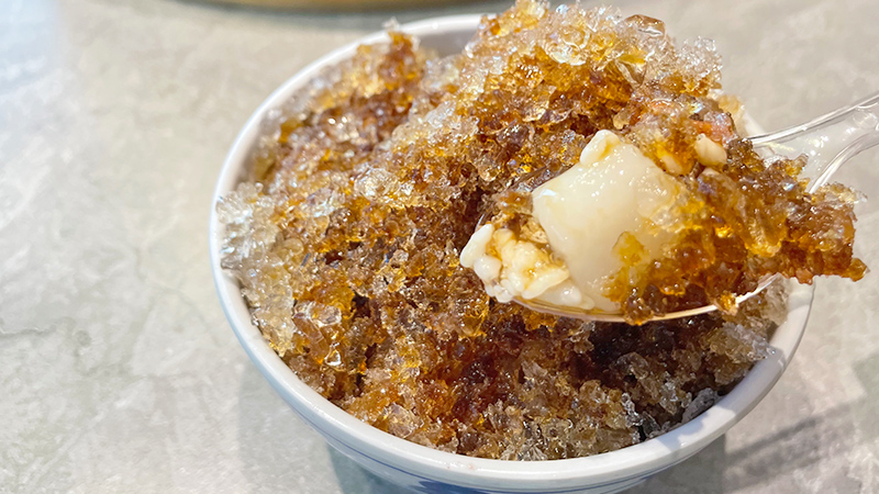 Iced glutinous rice balls in Chongqing