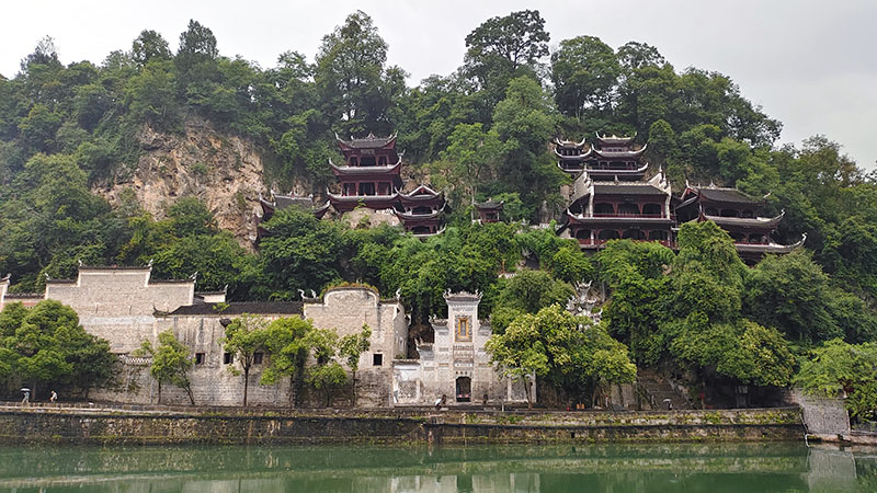 Scenery of Qinglong Cave in Zhenyuan Ancient Town