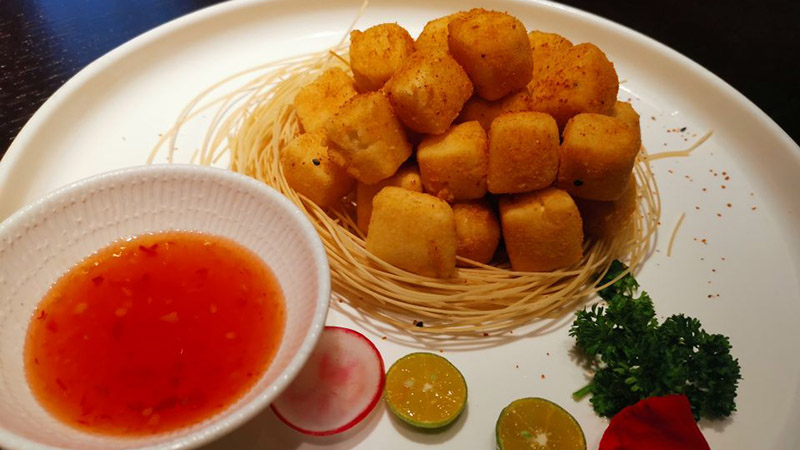 Local Huangshan food - Mao Doufu 