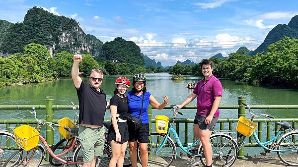 Our guests at Yangshuo County, Guilin