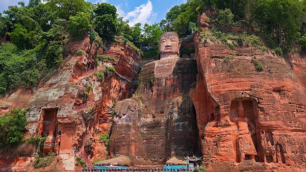 Leshan Giant Buddha - The Biggest Colossus in the World 