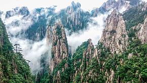 Sea of Clouds in Huangshan Mountain