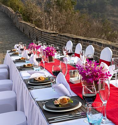 Unique Dining Settings 