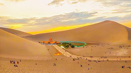 Singing Sand Dunes, Dunhuang