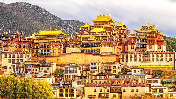 Songzanlin Temple in Yunnan